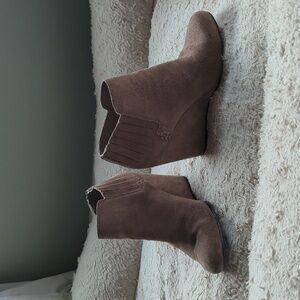 Dolce Vita Suede Boots